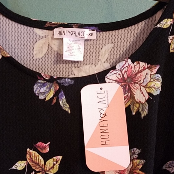 Floral Honey and Lace Windsor Dress - Picture 2 of 3